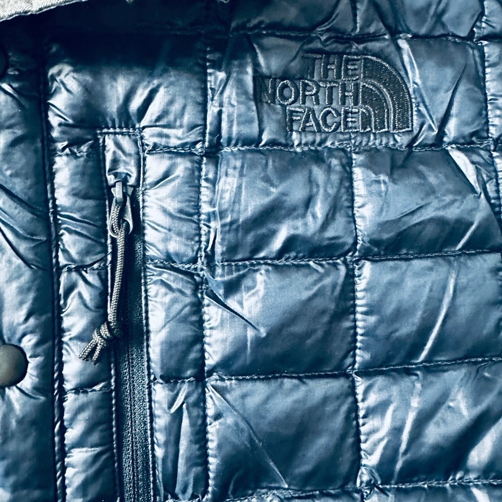 The North Face Summit Navy ThermoBall Reyes Puffer Jacket Mens Small NWOT - Picture 9 of 12